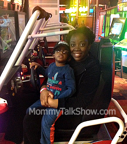 Atlanta Date Night Idea: Stars and Strikes Bowling #MomsWhoRoll