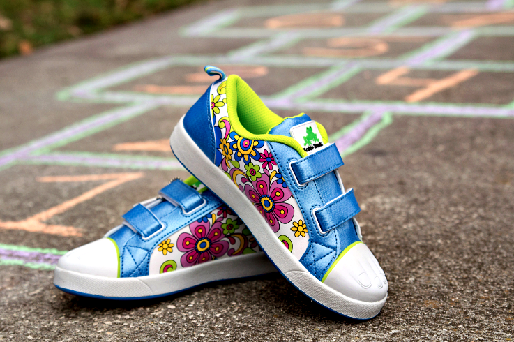 [VIDEO] Bobbi-Toads Kids Light Up Shoes Review